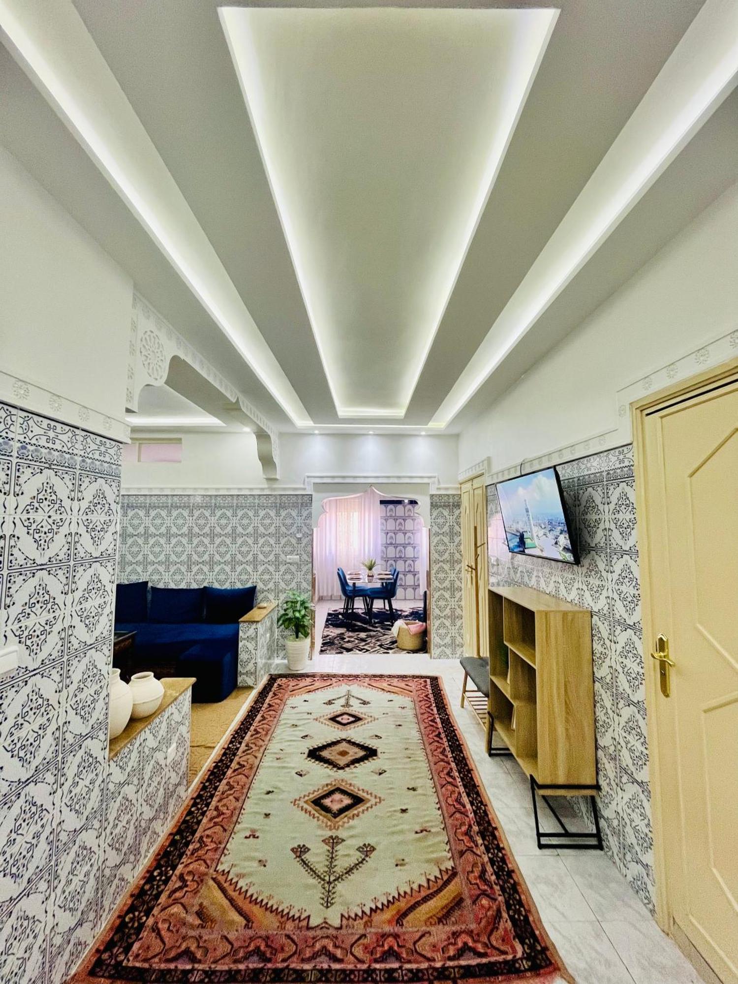 Apartment With Ac, Patio And Rooftop Appartement Climatise Avec Patio Et Toit Terrasse 마라케시 외부 사진