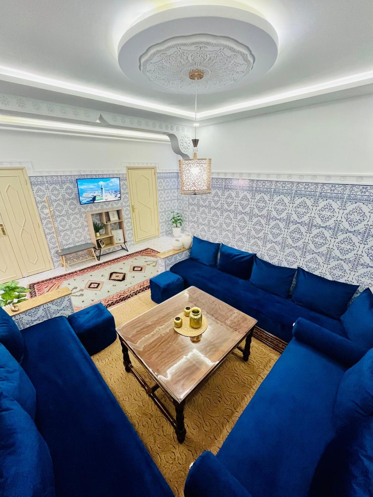 Apartment With Ac, Patio And Rooftop Appartement Climatise Avec Patio Et Toit Terrasse 마라케시 외부 사진